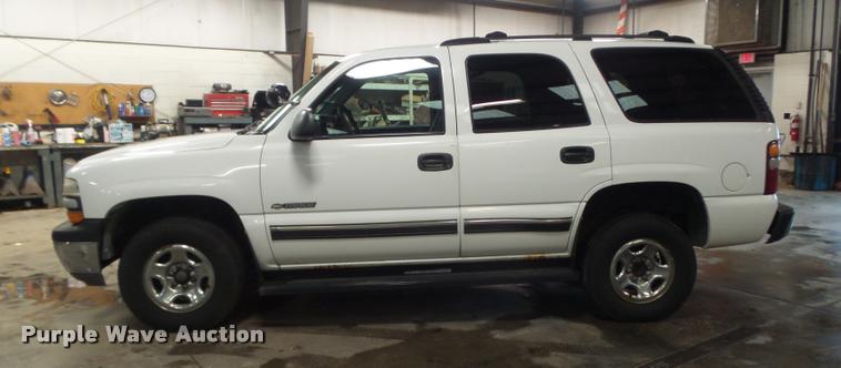 image for item K7644 2001 Chevrolet Tahoe SUV
