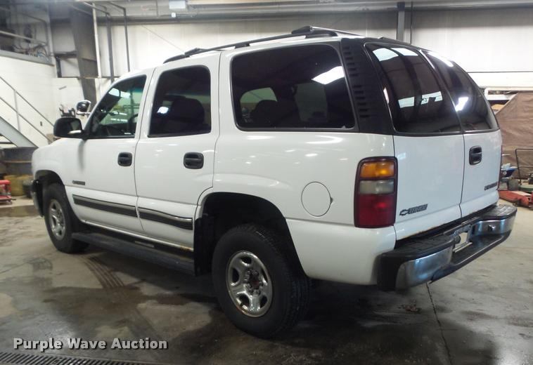 image for item K7644 2001 Chevrolet Tahoe SUV