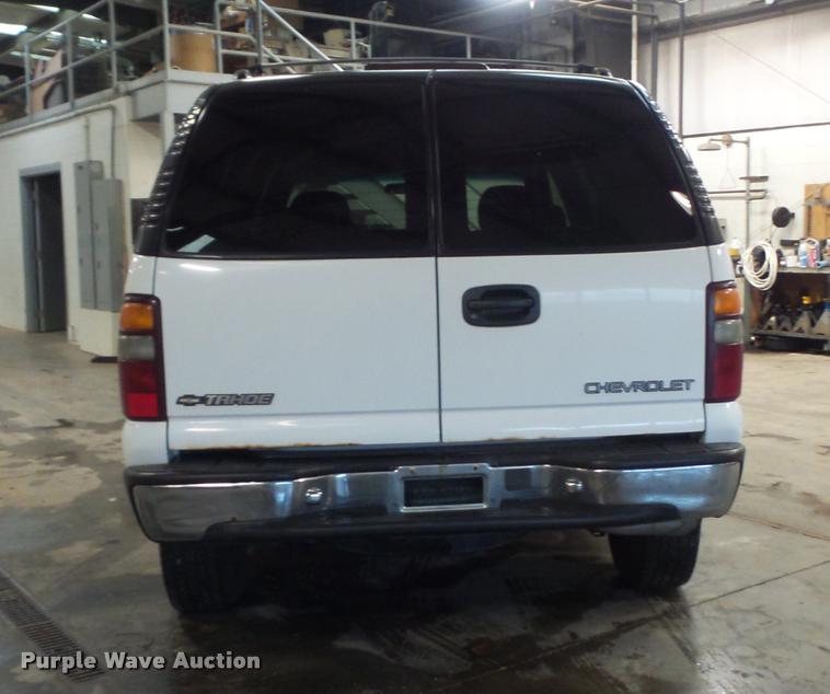 image for item K7644 2001 Chevrolet Tahoe SUV