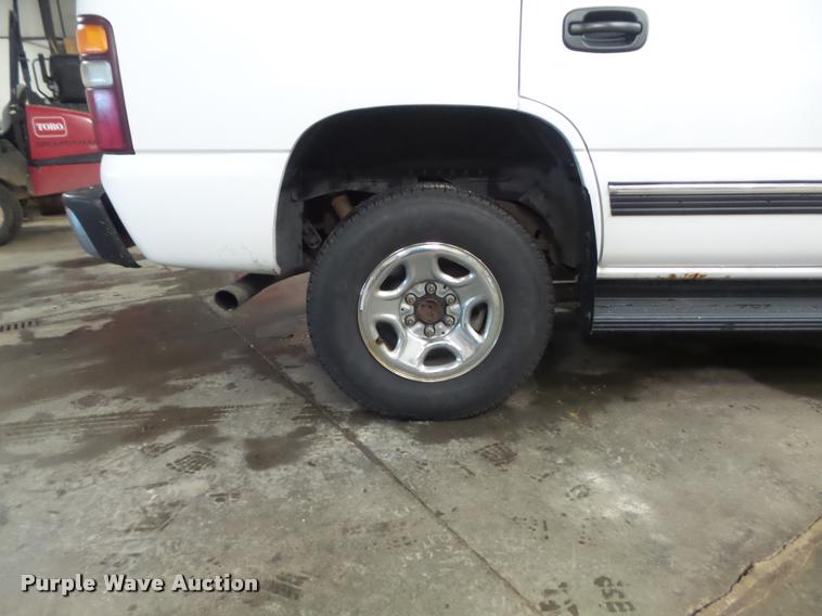 image for item K7644 2001 Chevrolet Tahoe SUV