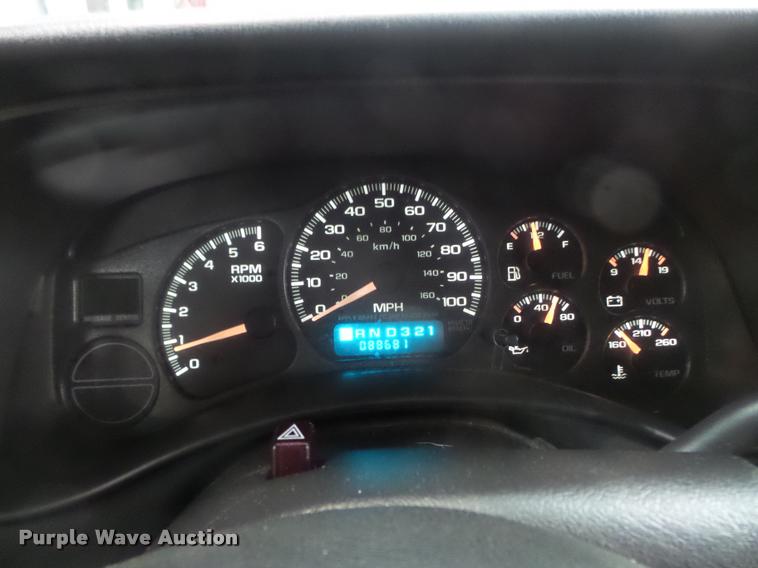 image for item K7644 2001 Chevrolet Tahoe SUV