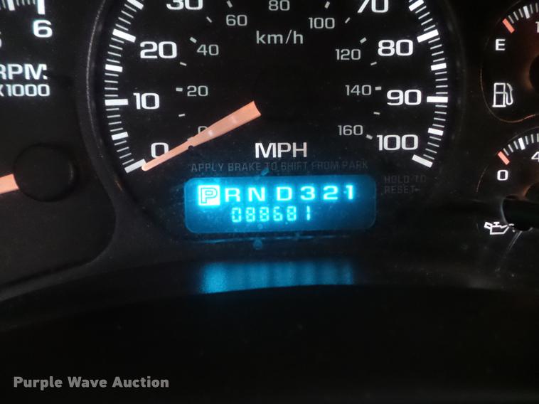 image for item K7644 2001 Chevrolet Tahoe SUV