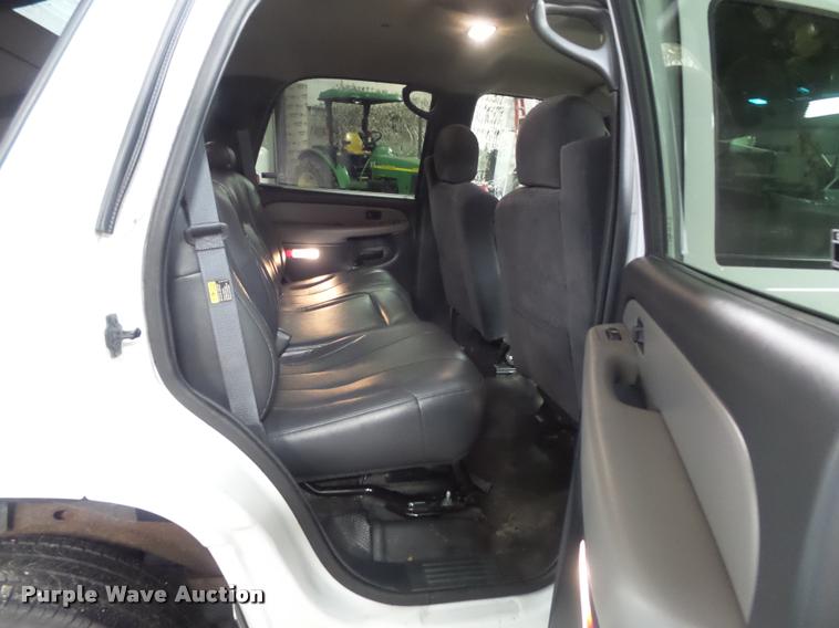 image for item K7644 2001 Chevrolet Tahoe SUV