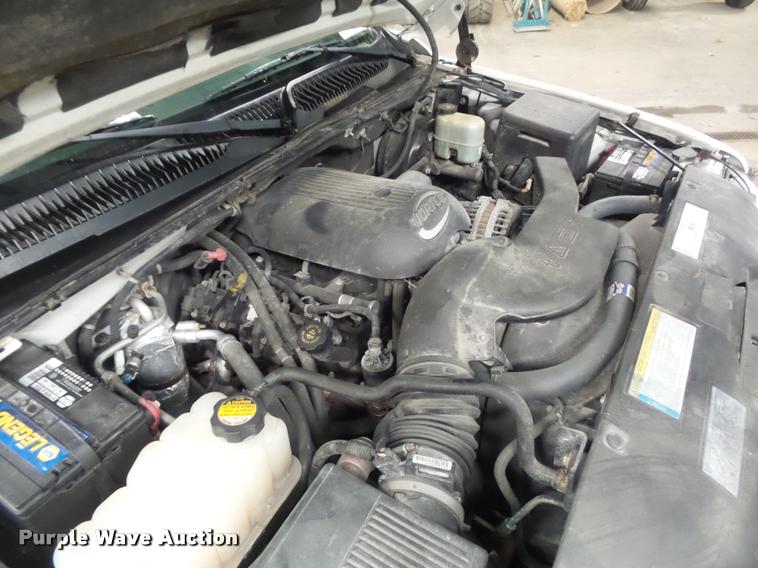 image for item K7644 2001 Chevrolet Tahoe SUV