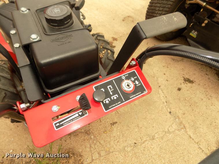 image for item AU9528 2014 Snapper GM2516BVG Field & Brush lawn mower