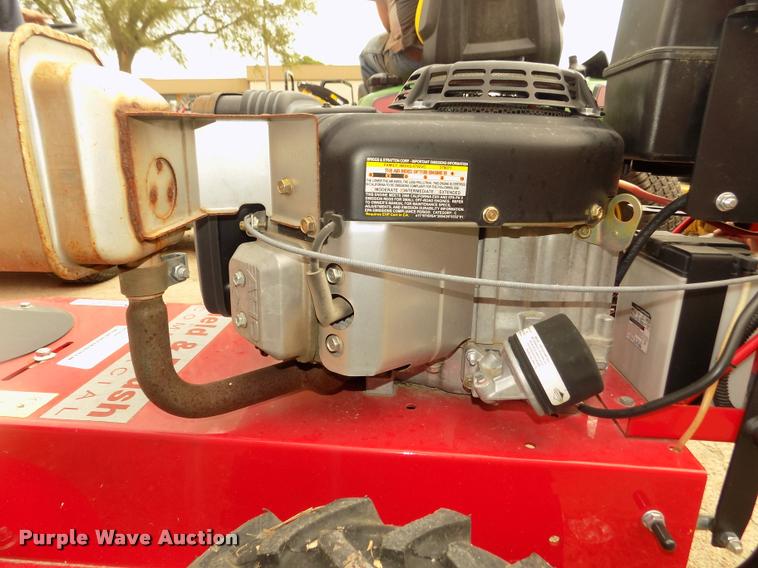 image for item AU9528 2014 Snapper GM2516BVG Field & Brush lawn mower