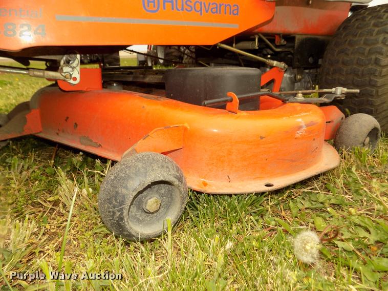 Husqvarna Z4824 ZTR lawn mower in Falls City, NE Item AU9533 sold