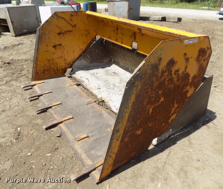 Shop built bucket extension in Valley, NE Item AU9536 sold Purple Wave