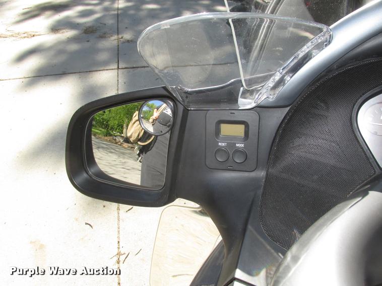 image for item AU9543 1999 BMW 1200LT motorcycle