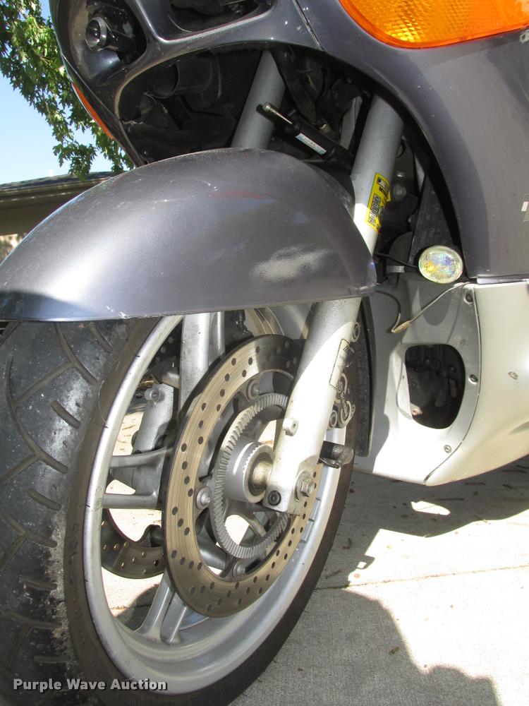 image for item AU9543 1999 BMW 1200LT motorcycle