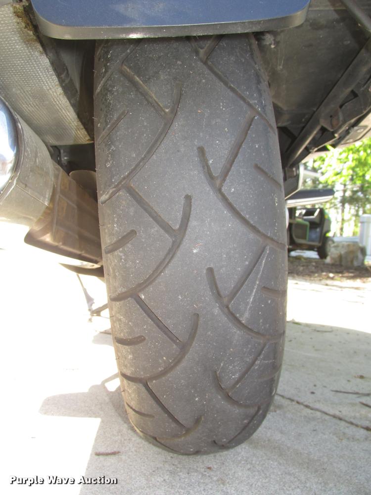 image for item AU9543 1999 BMW 1200LT motorcycle