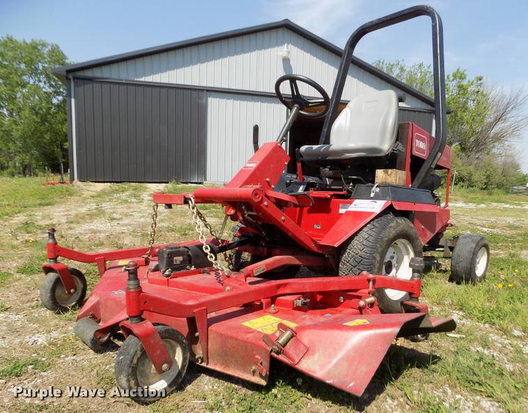 image for item DA0701 2010 Toro Ground Master 328D ZTR lawn mower