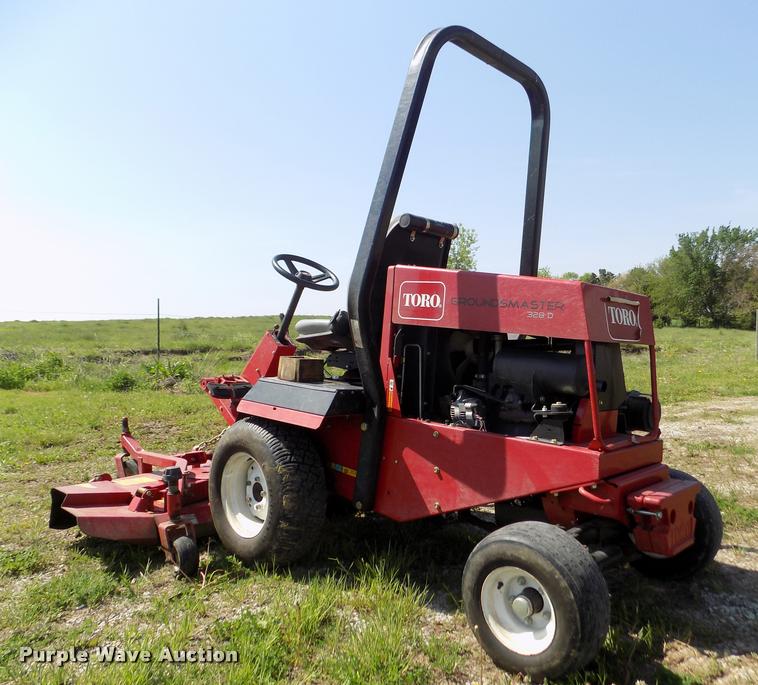 image for item DA0701 2010 Toro Ground Master 328D ZTR lawn mower