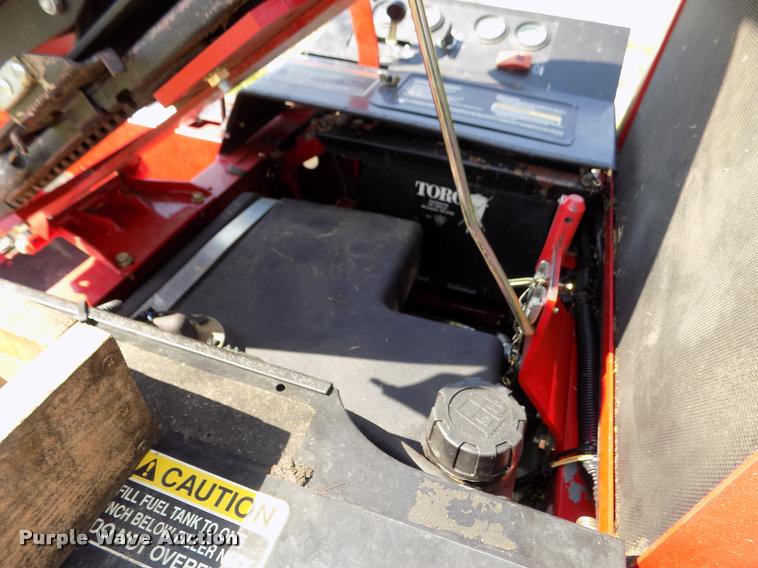 image for item DA0701 2010 Toro Ground Master 328D ZTR lawn mower