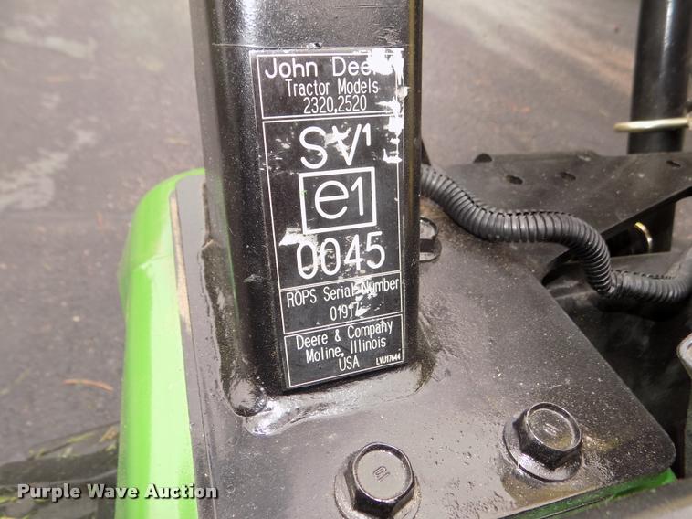 image for item DA0702 2006 John Deere 2320 MFWD tractor