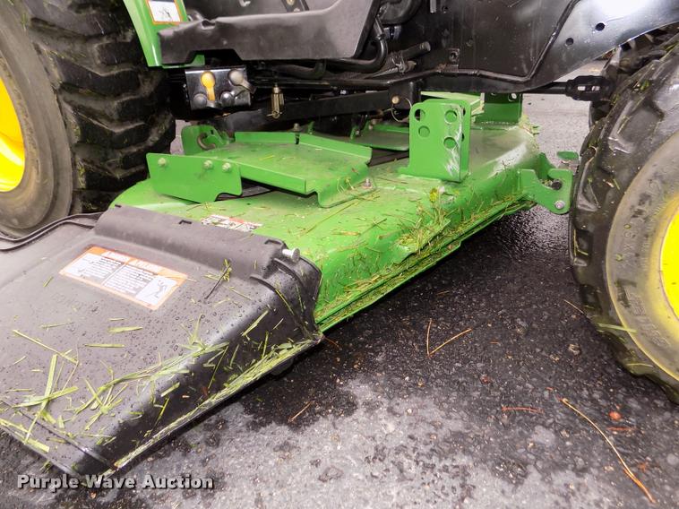 image for item DA0702 2006 John Deere 2320 MFWD tractor