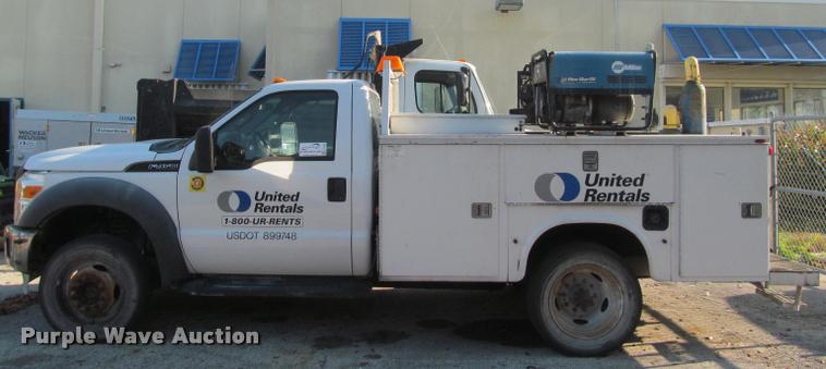 image for item DA1000 2011 Ford F450 service truck