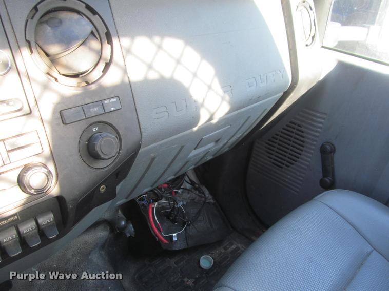 image for item DA1000 2011 Ford F450 service truck