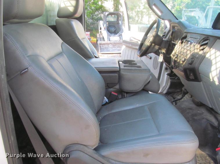 image for item DA1000 2011 Ford F450 service truck