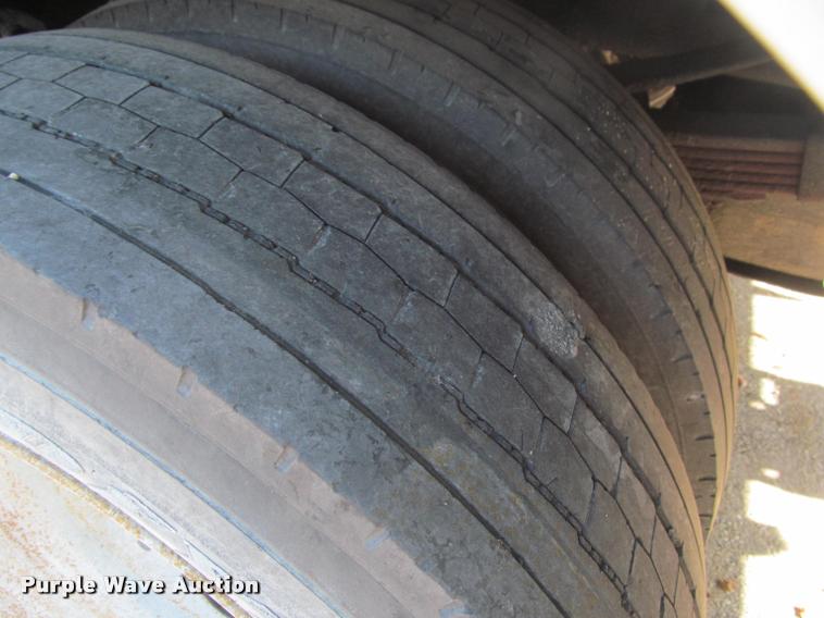 image for item DA1000 2011 Ford F450 service truck