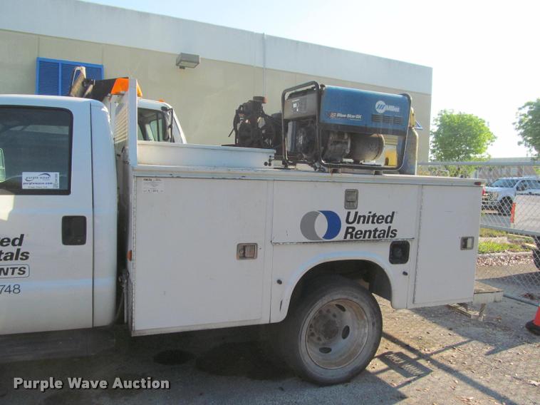 image for item DA1000 2011 Ford F450 service truck