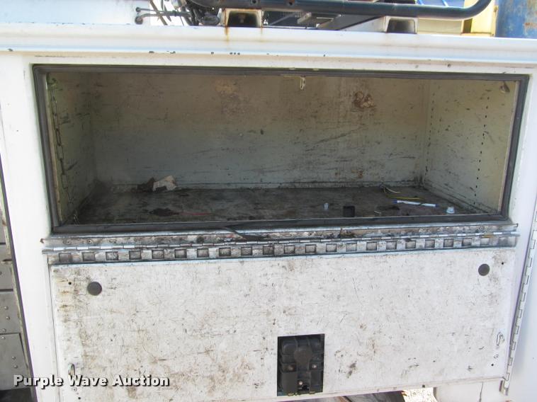 image for item DA1000 2011 Ford F450 service truck