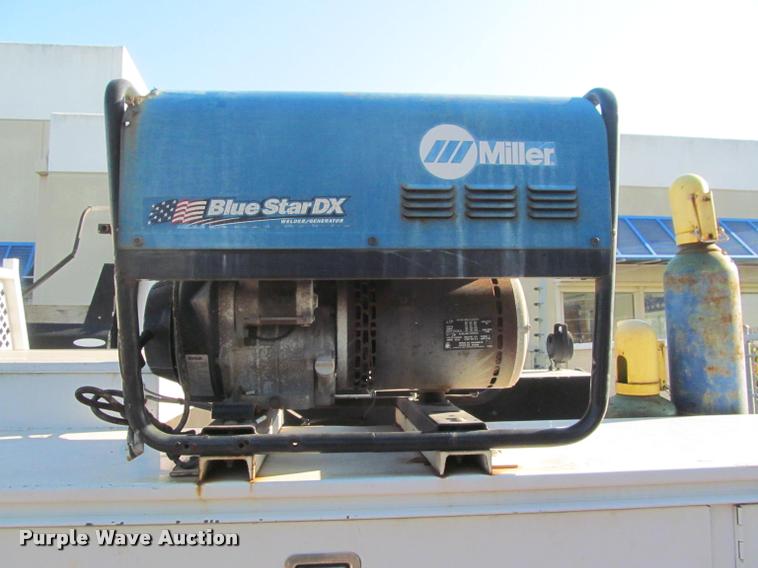 image for item DA1000 2011 Ford F450 service truck