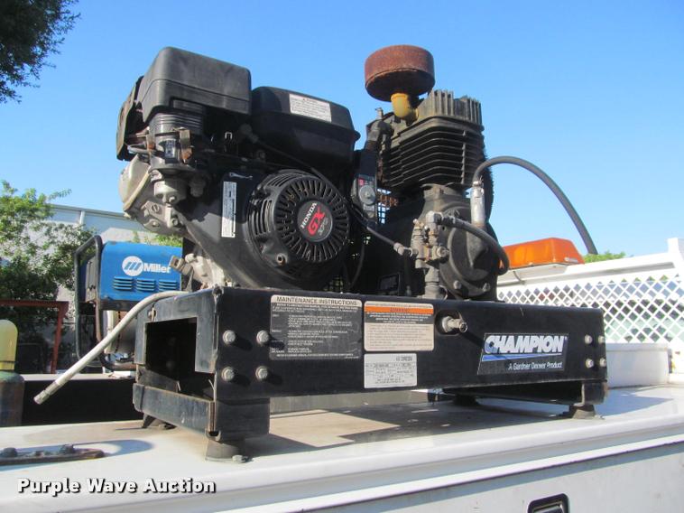 image for item DA1000 2011 Ford F450 service truck