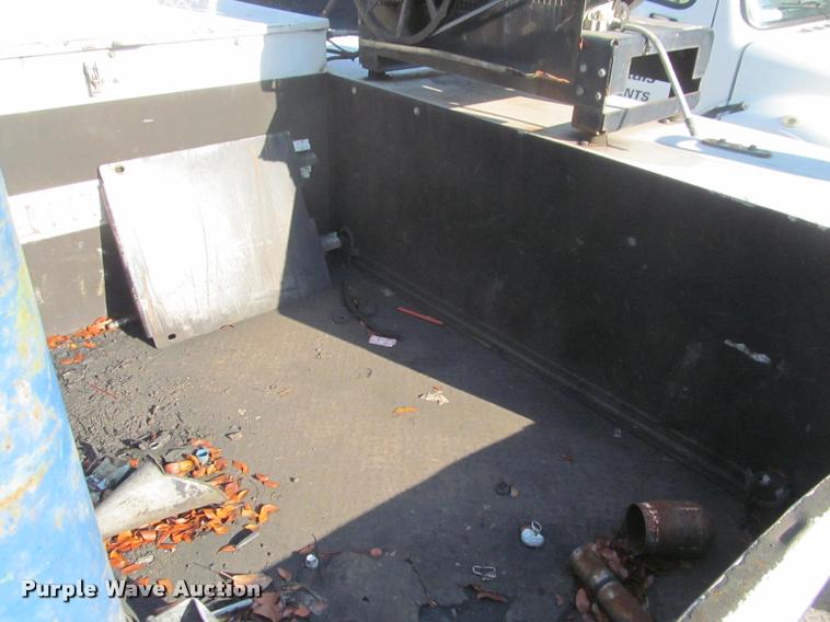 image for item DA1000 2011 Ford F450 service truck