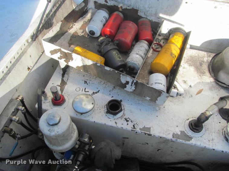 image for item DA1000 2011 Ford F450 service truck