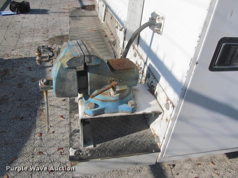 image for item DA1000 2011 Ford F450 service truck