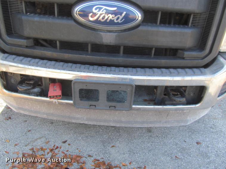 image for item DA1000 2011 Ford F450 service truck