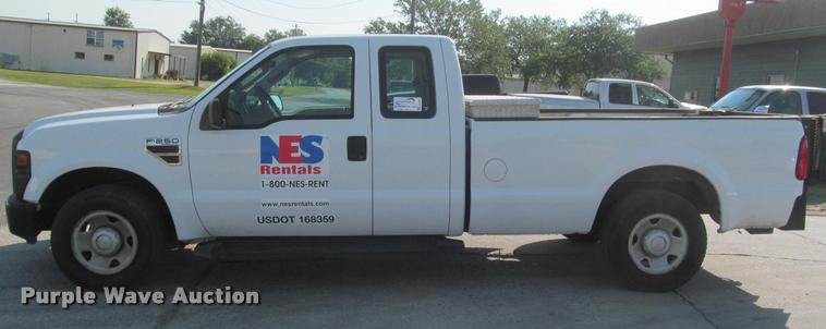 image for item DA1004 2008 Ford F250 Super Duty SuperCab pickup truck