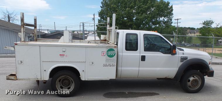image for item DA2687 2008 Ford F550 SuperCab utility truck