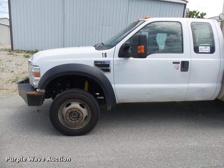image for item DA2687 2008 Ford F550 SuperCab utility truck