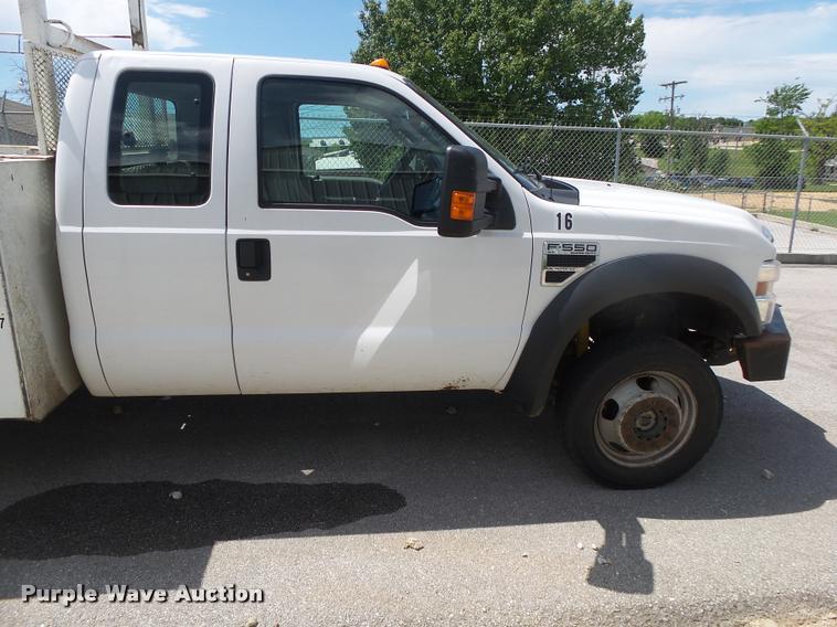 image for item DA2687 2008 Ford F550 SuperCab utility truck