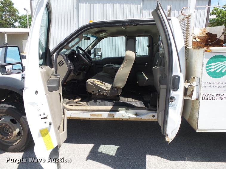 image for item DA2687 2008 Ford F550 SuperCab utility truck