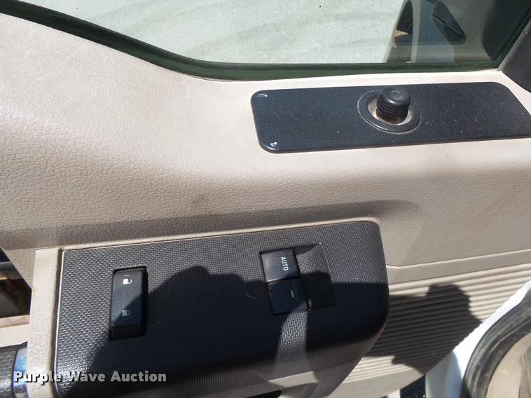 image for item DA2687 2008 Ford F550 SuperCab utility truck