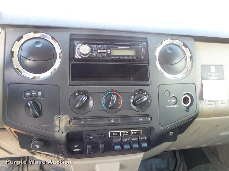 image for item DA2687 2008 Ford F550 SuperCab utility truck