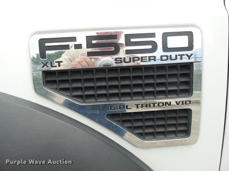 image for item DA2687 2008 Ford F550 SuperCab utility truck