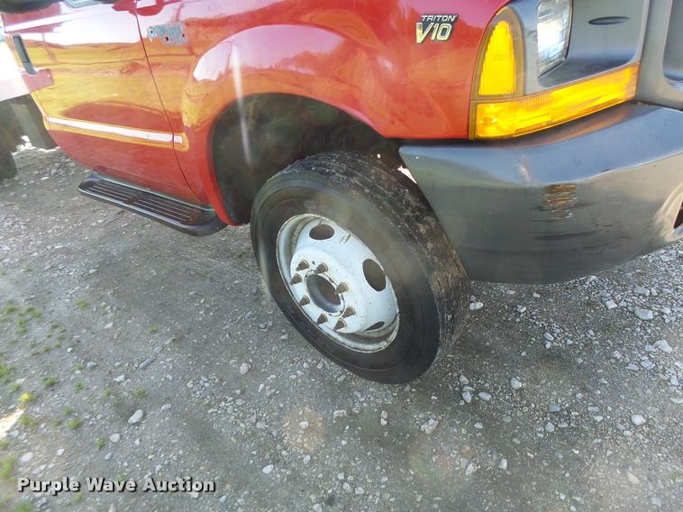 image for item DA3480 1999 Ford F550 Super Duty rollback truck