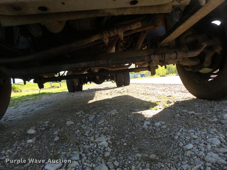 image for item DA3480 1999 Ford F550 Super Duty rollback truck