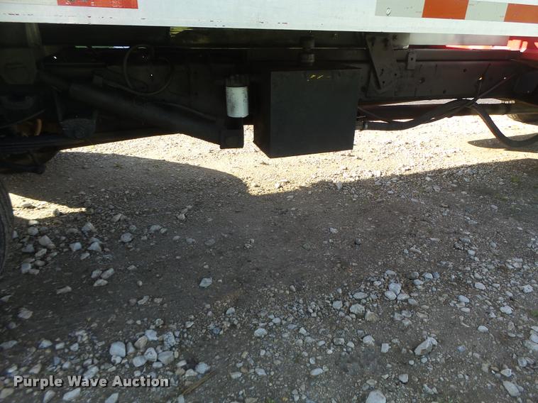 image for item DA3480 1999 Ford F550 Super Duty rollback truck