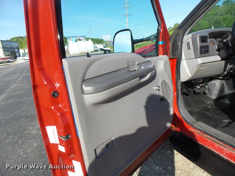 image for item DA3480 1999 Ford F550 Super Duty rollback truck