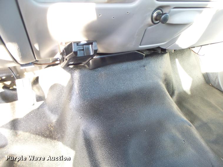 image for item DA3480 1999 Ford F550 Super Duty rollback truck