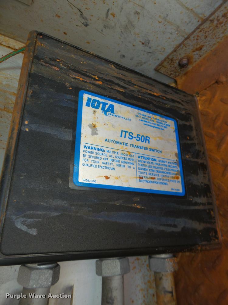 image for item DA3483 2006 Ford F550 utility truck