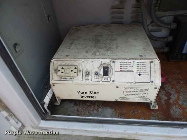 image for item DA3483 2006 Ford F550 utility truck