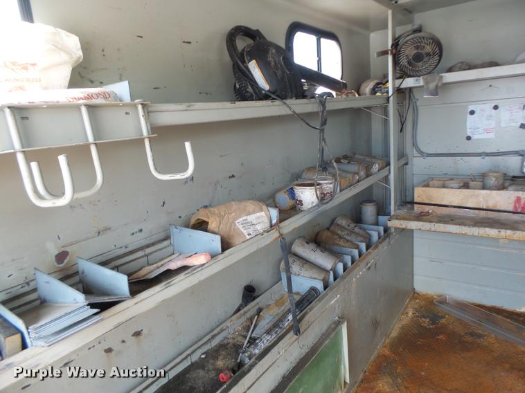 image for item DA3483 2006 Ford F550 utility truck