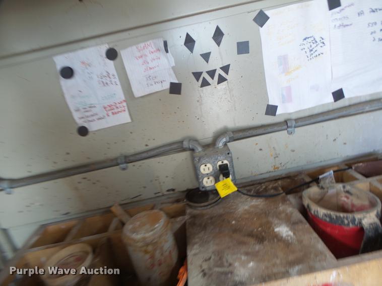 image for item DA3483 2006 Ford F550 utility truck