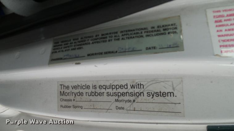 image for item DA6186 2004 Ford Econoline E450 shuttle bus